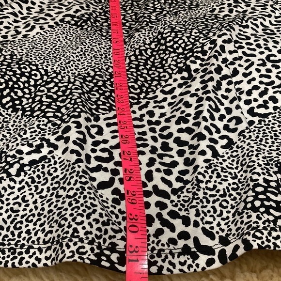 Black and white animal print size 30W - Picture 8 of 9